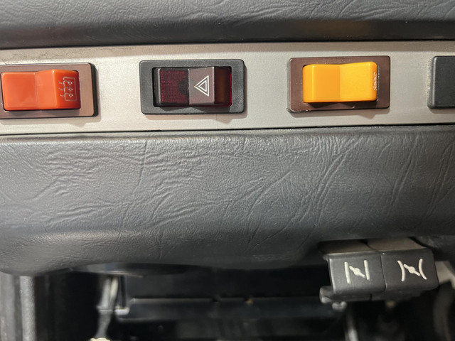 38726082-25.jpg