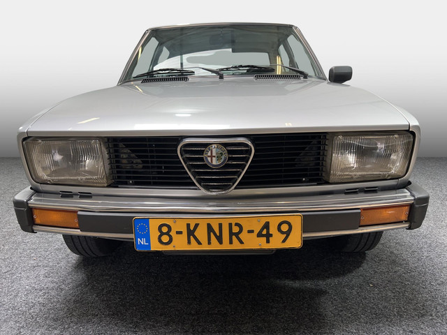 38726082-8.jpg