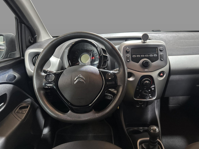 43103084-10.jpg